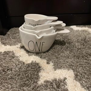 Rae Dunn measuring cups